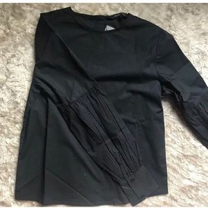 Walter Baker pleated Sleeve blouse S. Brand New